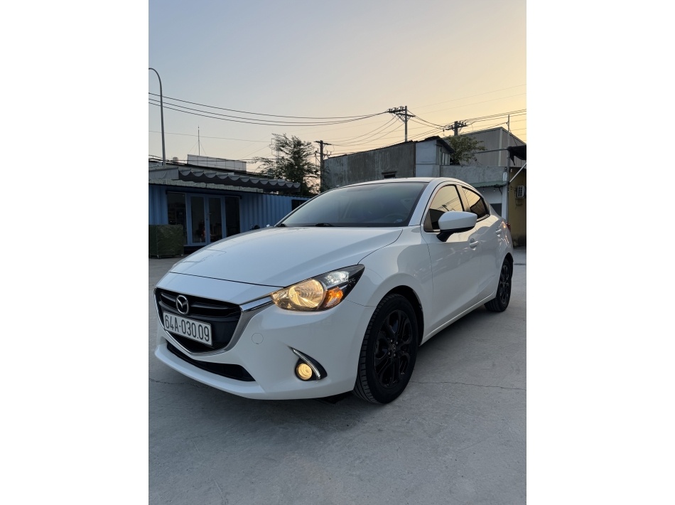 Mazda2 2016