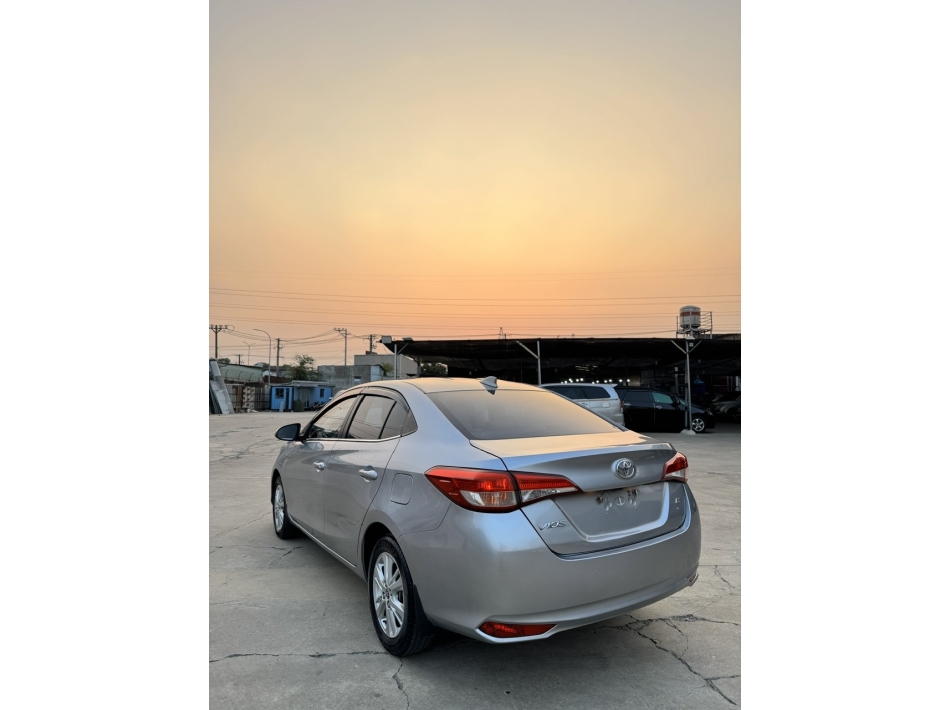 Vios 2018 số tự động form mới, xe zin tuyệt đối bao rút hồ sơ