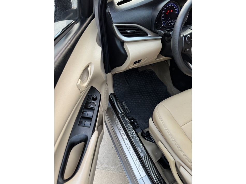 Vios 2018 số tự động form mới, xe zin tuyệt đối bao rút hồ sơ