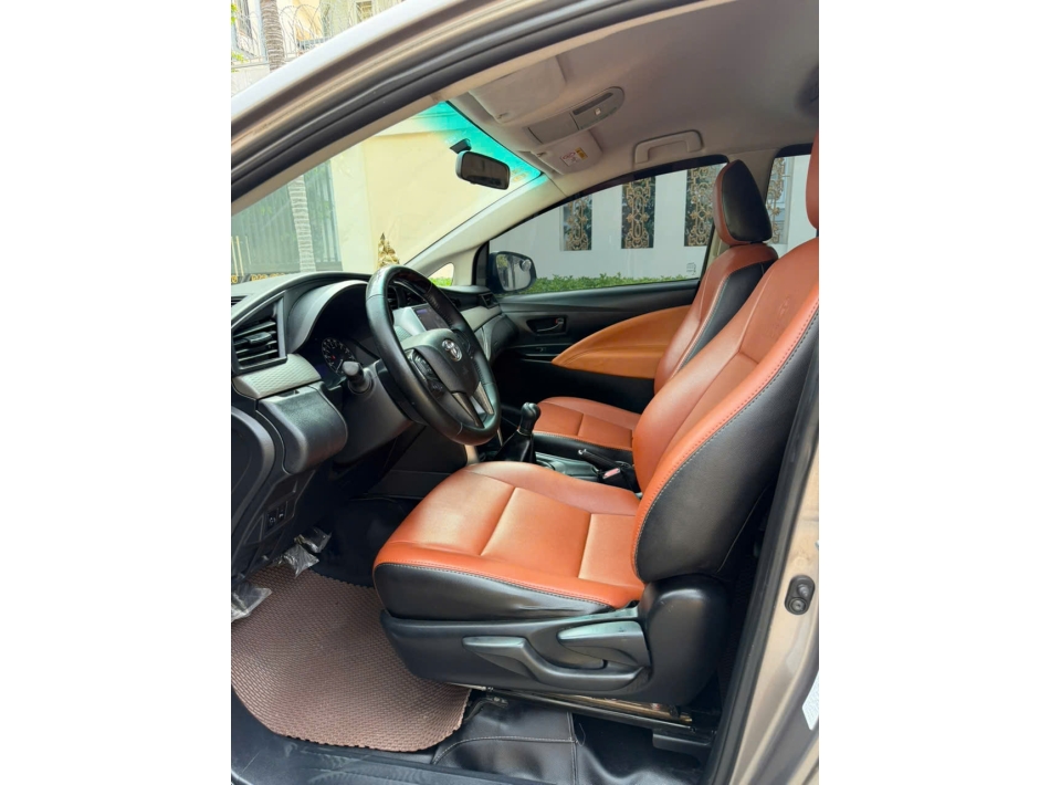 Innova 2017 số sàn 